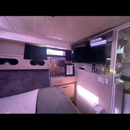 Le Carpe Diem Bateau Chauffe Toute L'annee Calais