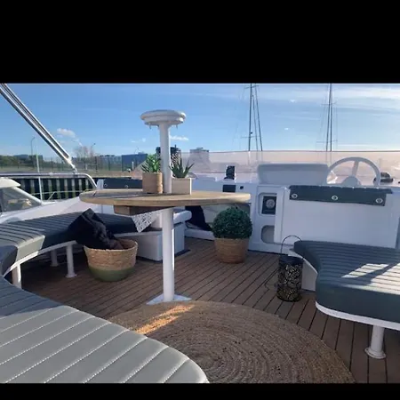 Le Carpe Diem Bateau Chauffe Toute L'annee