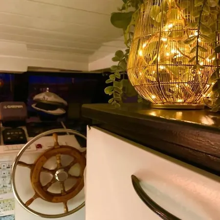 Le Carpe Diem Bateau Chauffe Toute L'annee * Calais