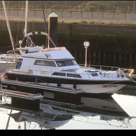 ספינת מלון Le Carpe Diem Bateau Chauffe Toute L'annee *