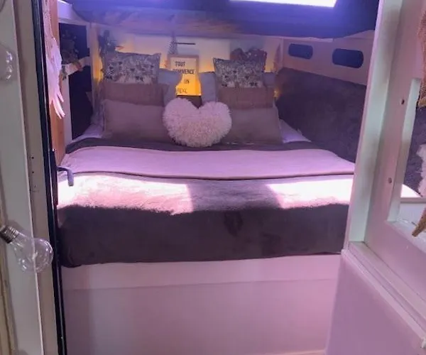 Le Carpe Diem Bateau Chauffe Toute L'annee * Calais